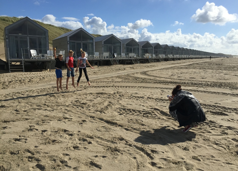 Nathan Ultee op het strand van Vlissingen
